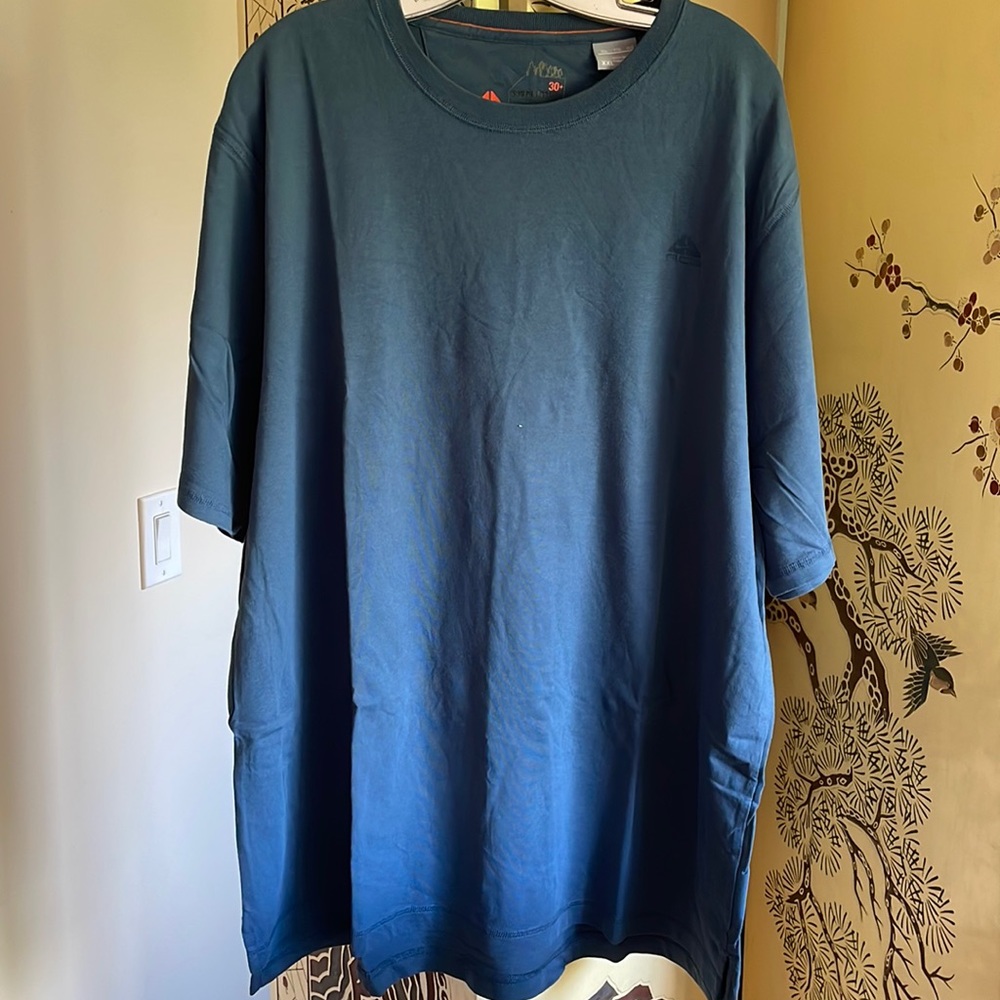 Nike ACG XXL 30+ Sun Protection TShirt